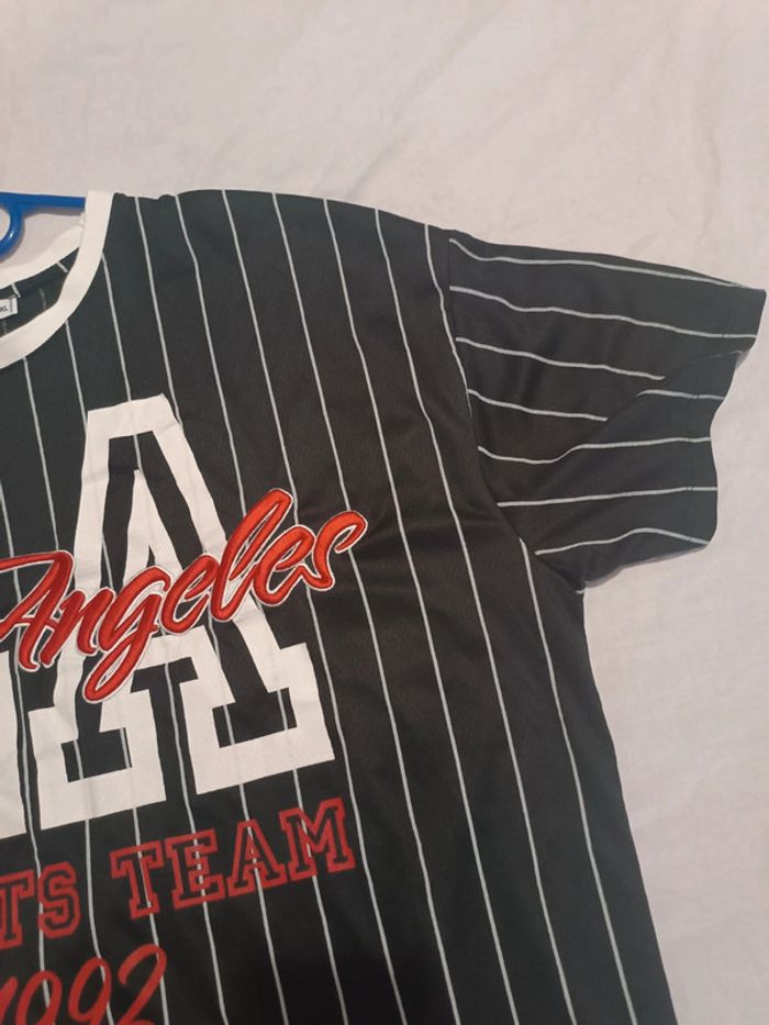Tee-shirt taille XL - photo numéro 3