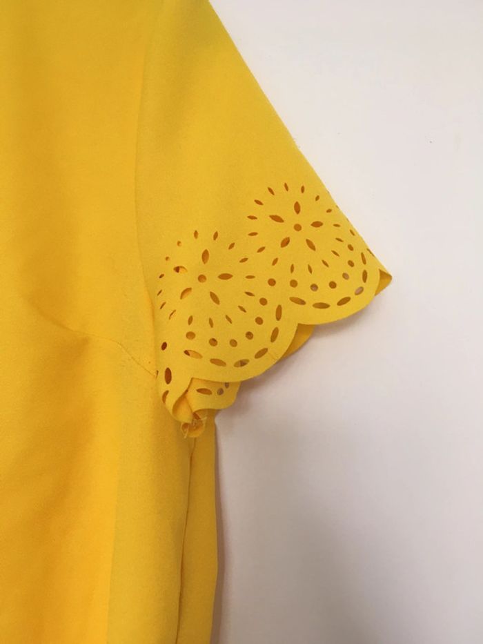 T-shirt taille 38 - photo numéro 3
