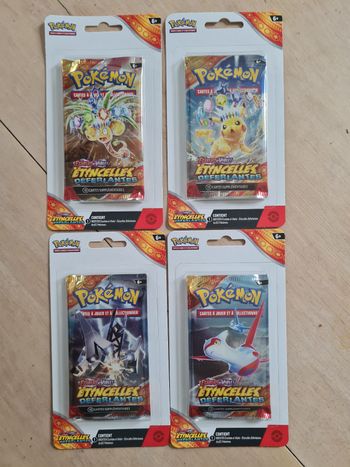 Pokemon EV8 Lot de 4 boosters Étincelles Déferlantes en Fr