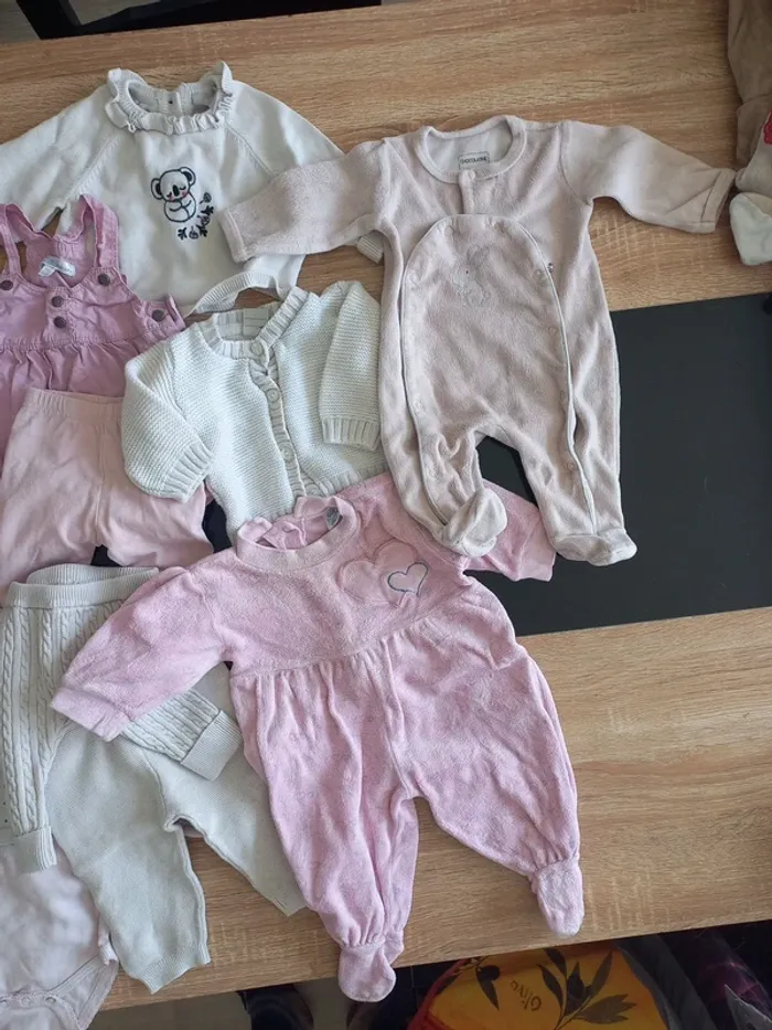 Lot bébé fille 1 mois - photo numéro 5