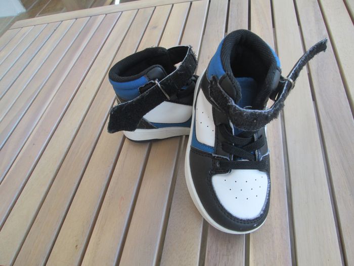 lot 2 paires de chaussures P 21 - photo numéro 2