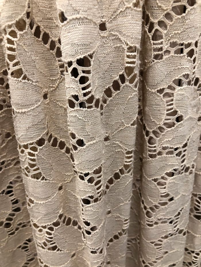 Robe longue Dentelle Taille 34/36 - photo numéro 3