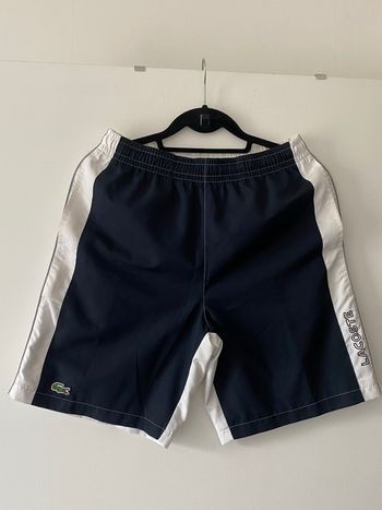 LACOSTE short 16 ans