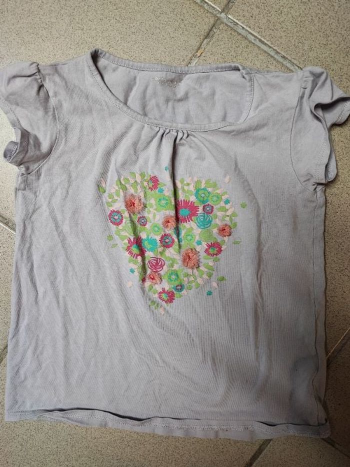 Tee shirt