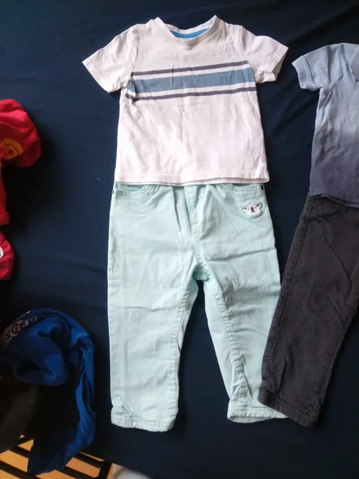 Lot de 3 t shirts + 3 pantalons - photo numéro 2