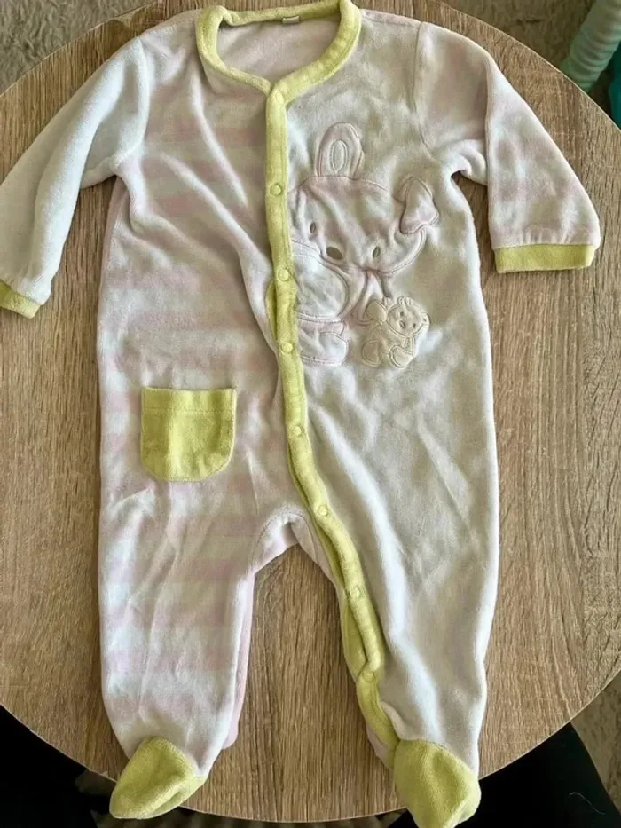 Grenouillère pyjama mixte velours 6 mois - photo numéro 2