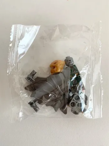 Figurine Dragon d’Or Cristallisé ( neuf ) 🚨