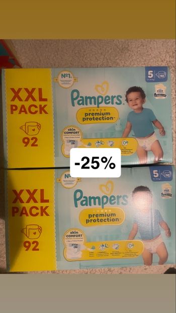 Deux cartons de couches Pampers taille 5