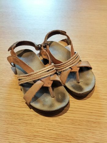 Nu-pieds cuir beige doré marron - 32 - Kickers