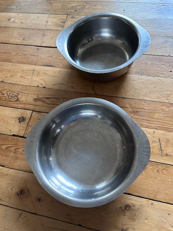 2 saladiers rond en inox avec poignées