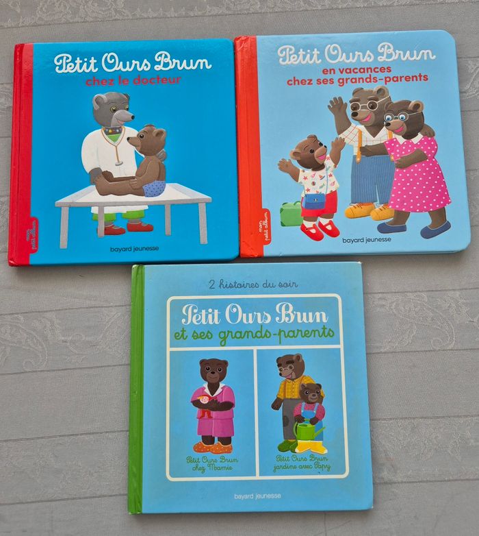 3 livres petit ours brun
