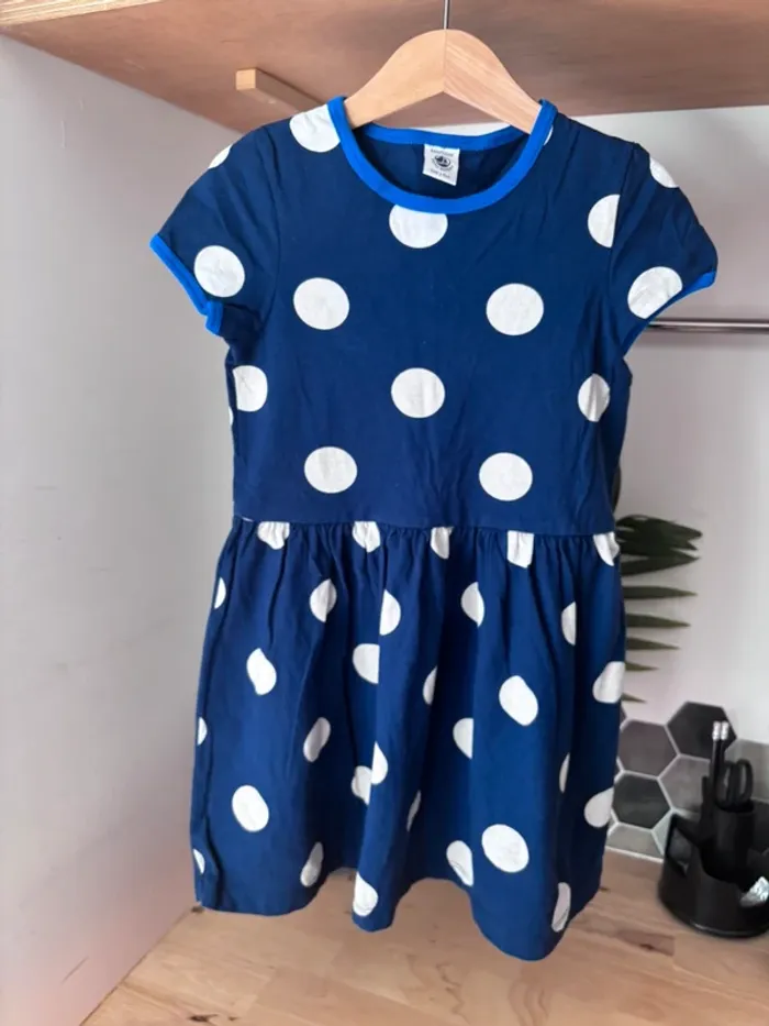 💙 Robe bleue à pois blancs • Petit Bateau • 6 ans - photo numéro 3