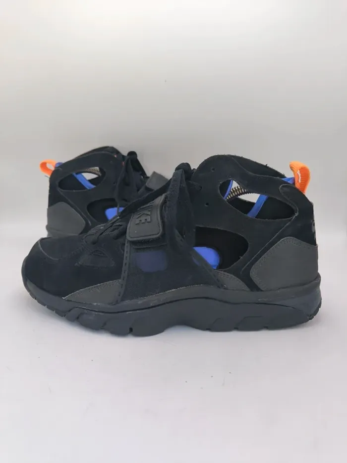 Baskets homme Nike Air Trainer Huarache Taille 44