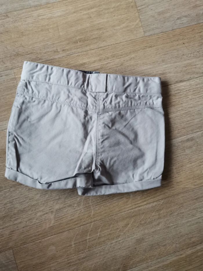 Short tape à l'œil 9 mois - photo numéro 2