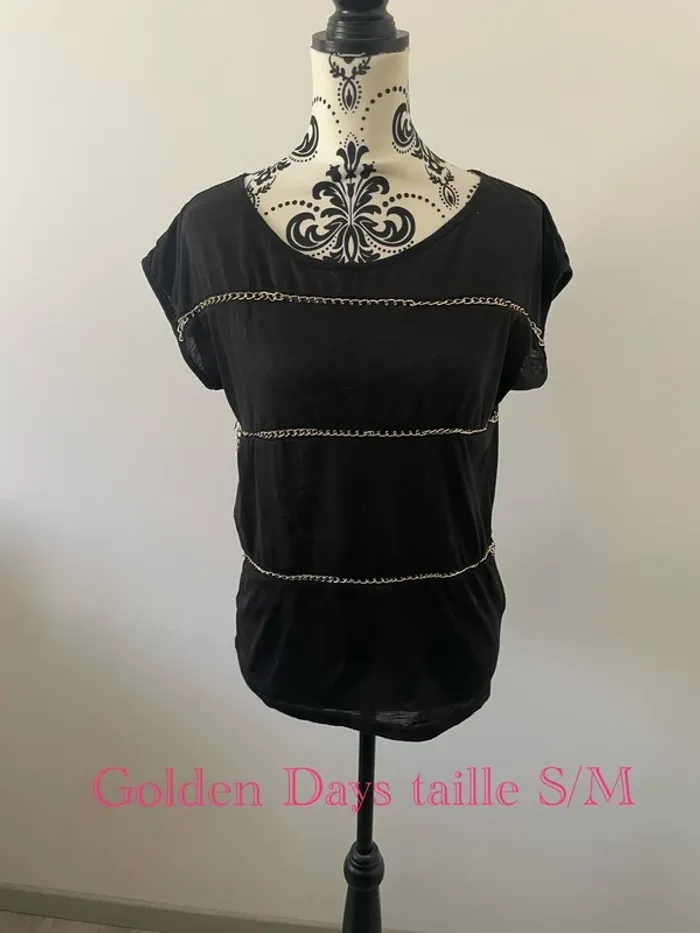 T-shirt à manches courtes noir col rond chaîne doré devant Golden Days taille S/M