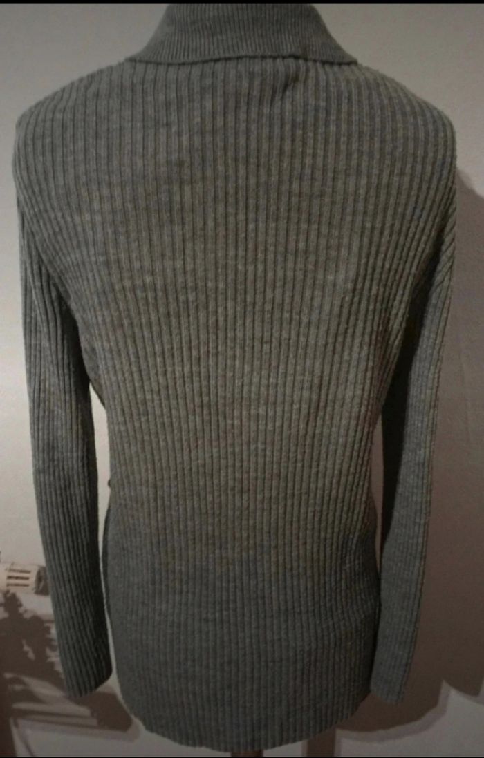 Superbe gilet à boutons - photo numéro 4