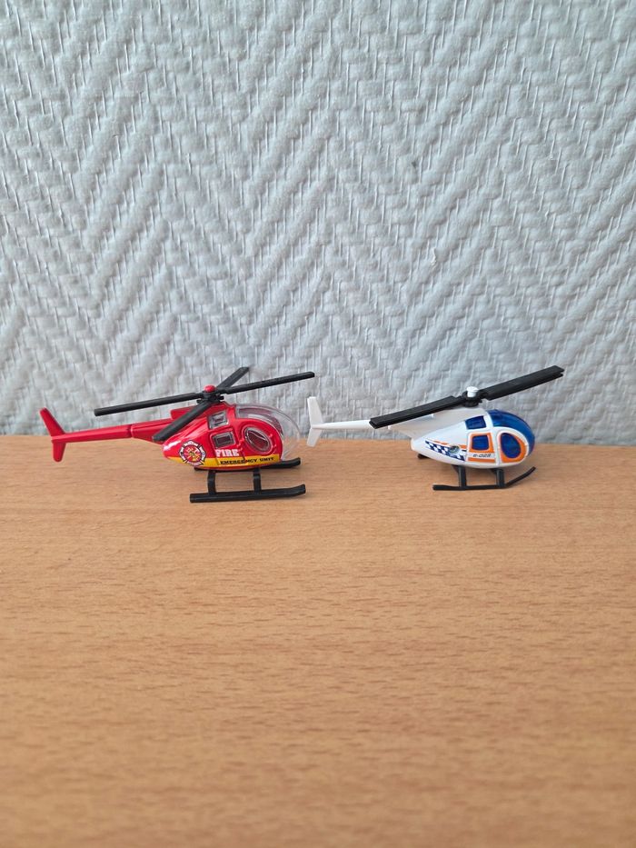 Lot de 2 hélicoptères - Jouets miniatures - photo numéro 4