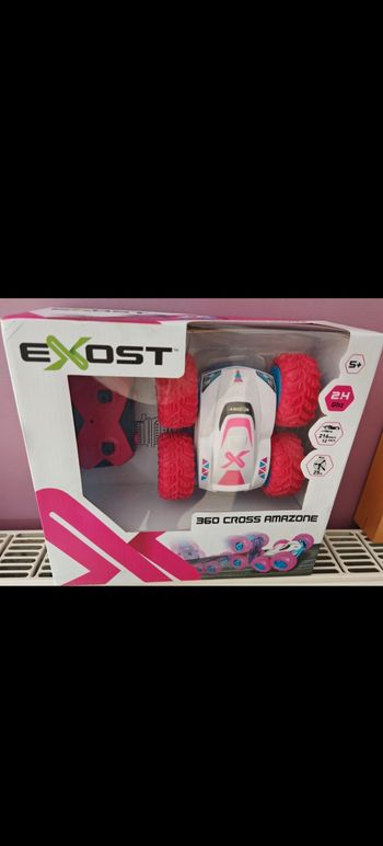 Voiture Télécommandée EXOST neuve