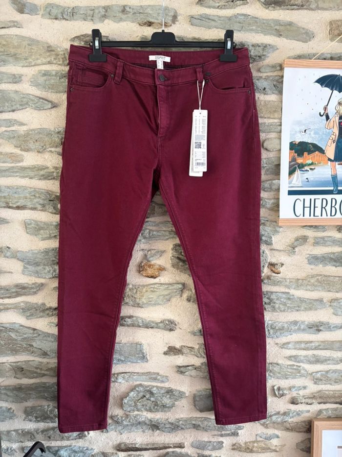 Pantalon bordeaux de la marque Esprit, taille 46 neuf