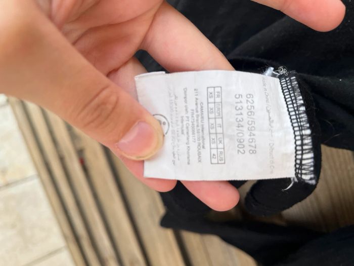 TEE shirt camaïeu noir uni manches dentelle - photo numéro 3