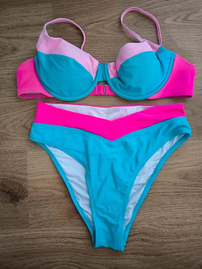 Maillot de bain cupshe taille M 38 neuf