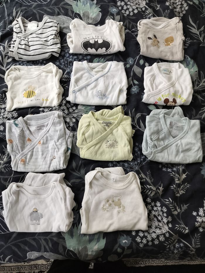 Lot vêtements bébé - photo numéro 2