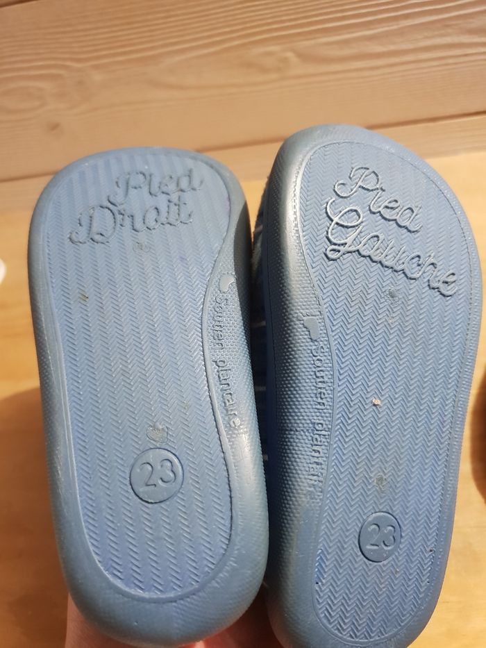 Chaussons bleus - photo numéro 6