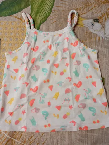 Débardeur fille neuf taille 4 ans (357)