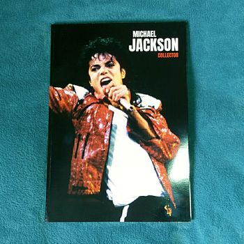 Gros livre Michael Jackson Collector