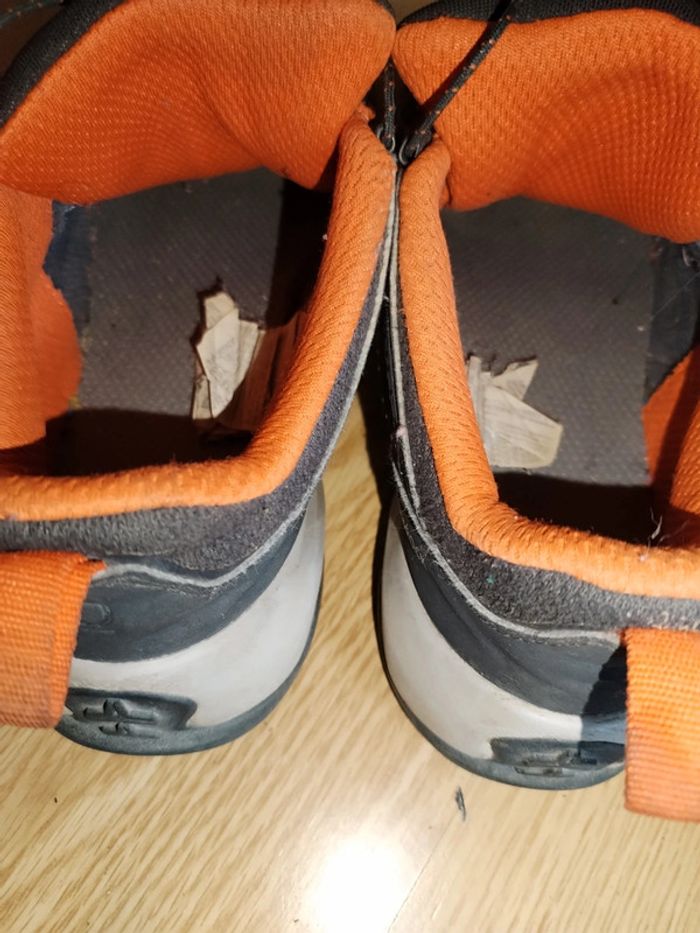 Chaussures de randonnée enfant grise et rouge taille 35 - photo numéro 2