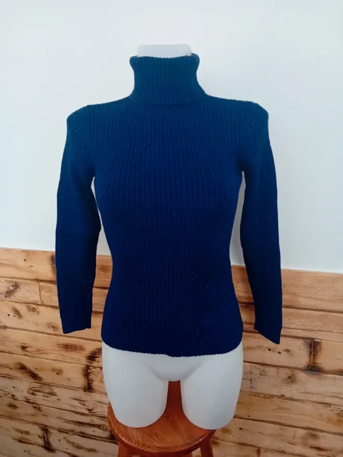 Pull col roulé paillettes