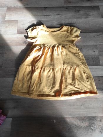 Robe 3 ans Primark en TBE porté 1 seule fois