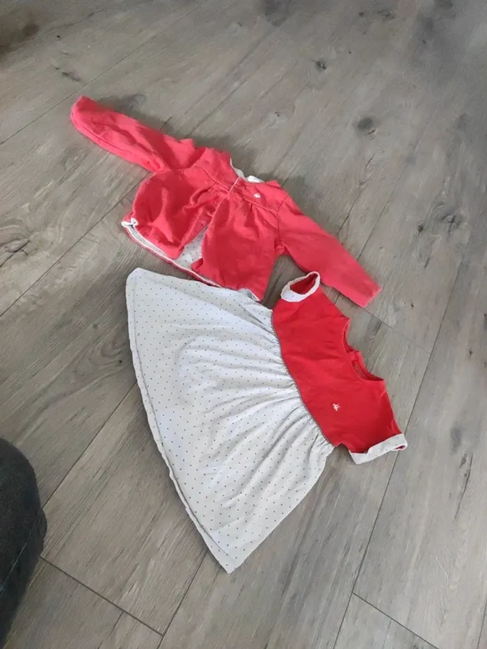 Lot ensemble robe et gilet 6mois - photo numéro 2