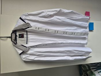 Chemise blanche et noir homme Taille 39/40     5.00€