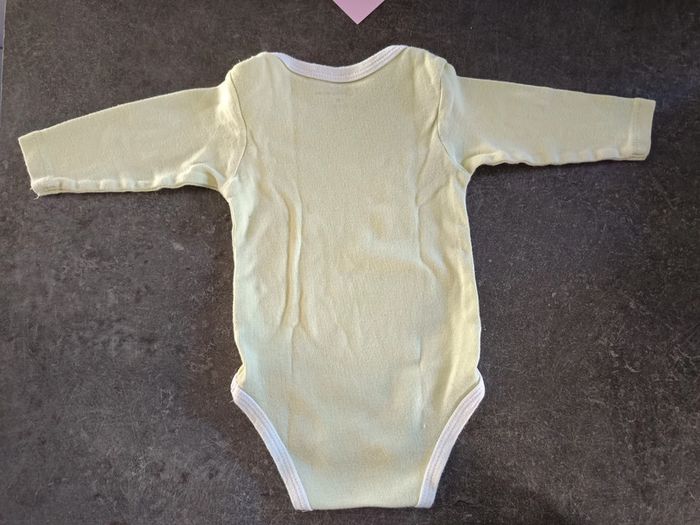 Lot bodies poisson 6 mois - photo numéro 5