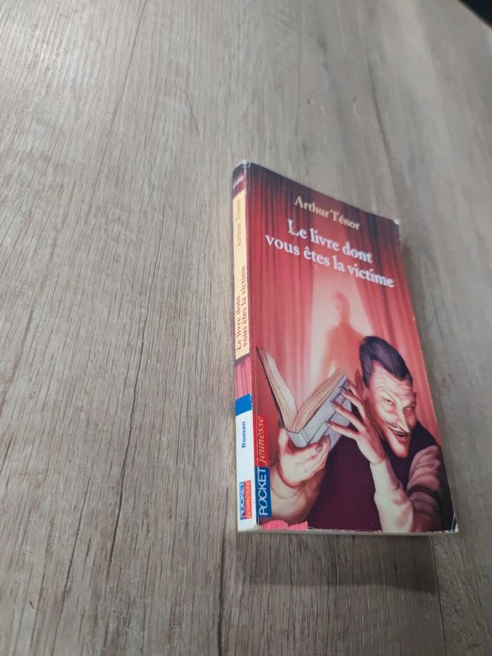 Le livre dont vous êtes la victime - photo numéro 2