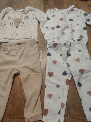 Lot 5 pyjamas Kiabi 24 mois