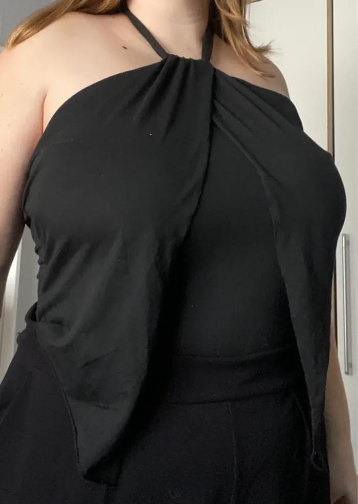 Body noir à nouer au cou