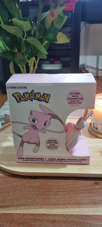 Casque audio pour enfant Pokemon Mew rose