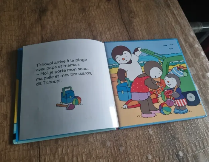 Livre t'choupi se baigne - photo numéro 4