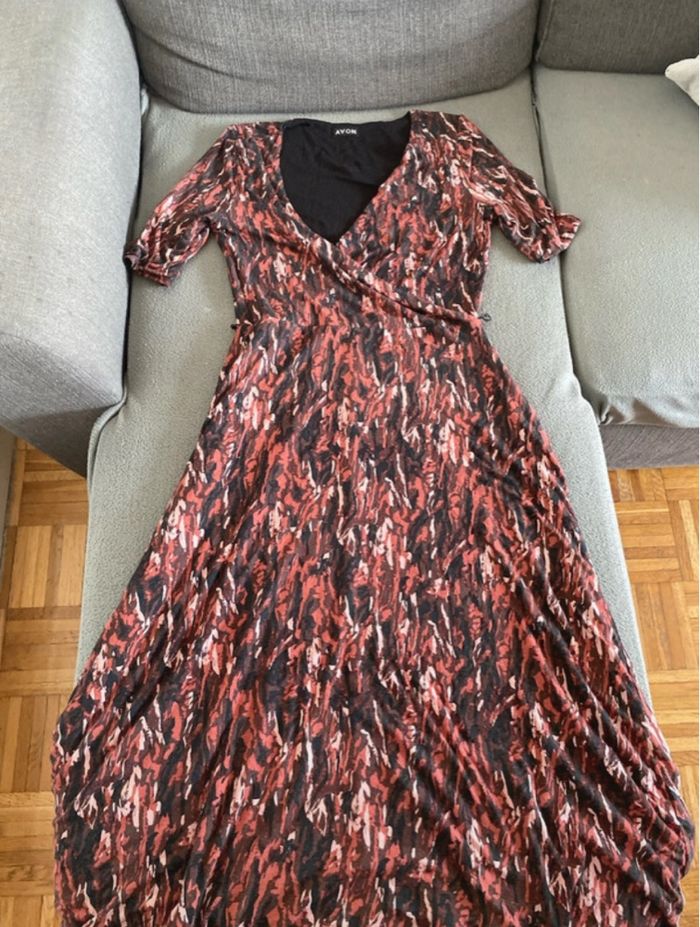 Grande collection de 6 robes pour femmes - photo numéro 2