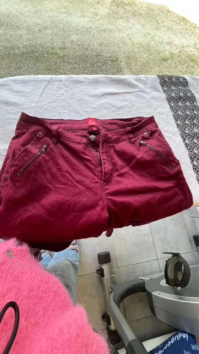 Pantalon bordeaux - photo numéro 3