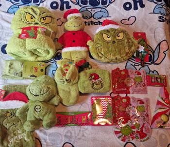 Lot de 16 articles the grinch