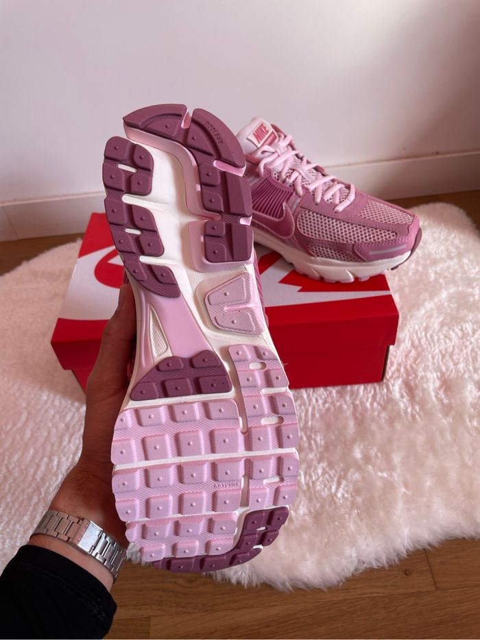 🩷 Nike Vomero 5 - Elemental Pink - 44 - photo numéro 3