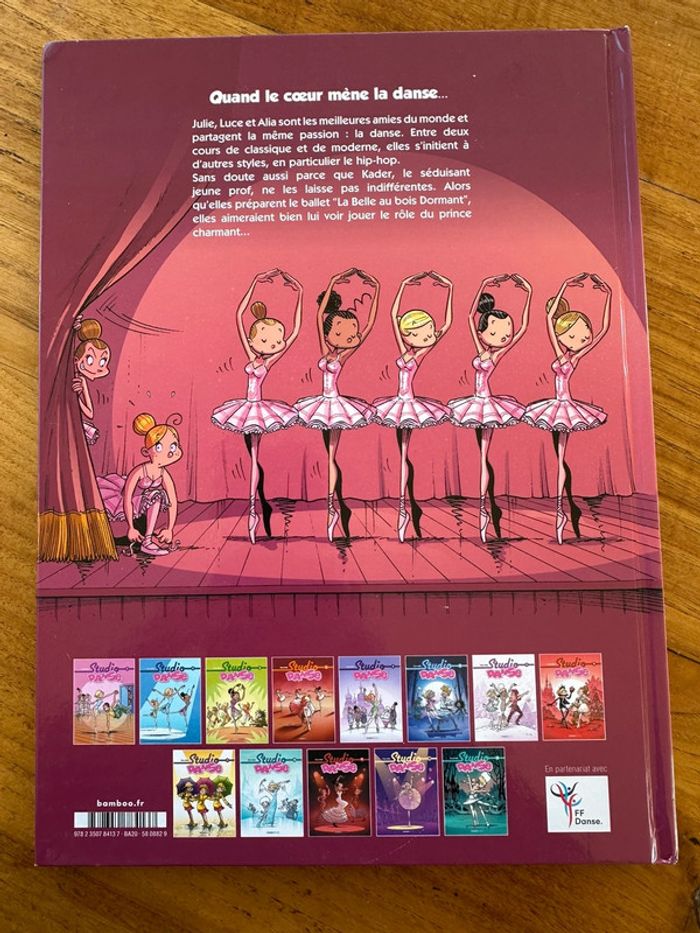Livre BD Studio Danse - photo numéro 3