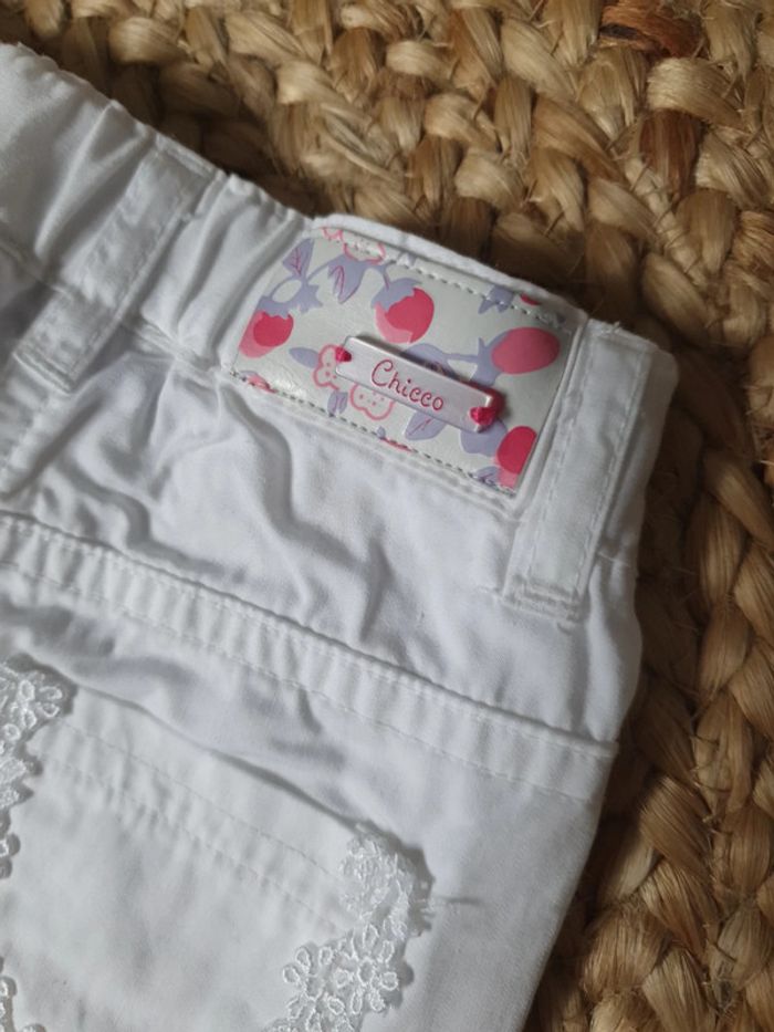 Pantalon blanc chicco 6 mois neuf - photo numéro 2