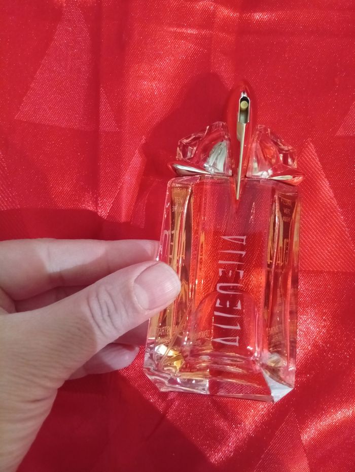 alien flora futura de mugler - photo numéro 4