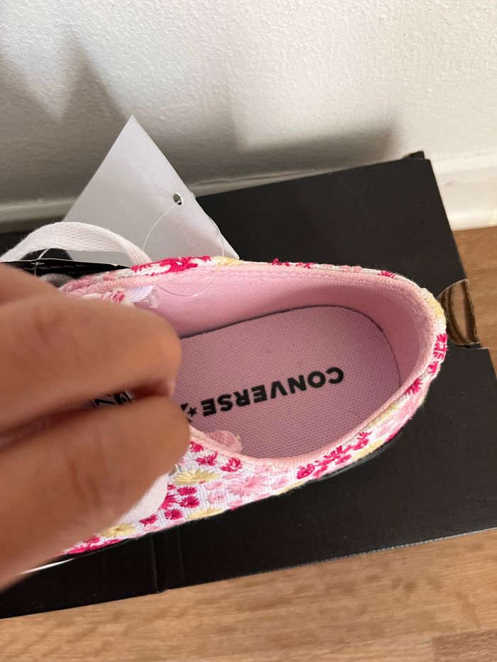 Converse brodées - photo numéro 3
