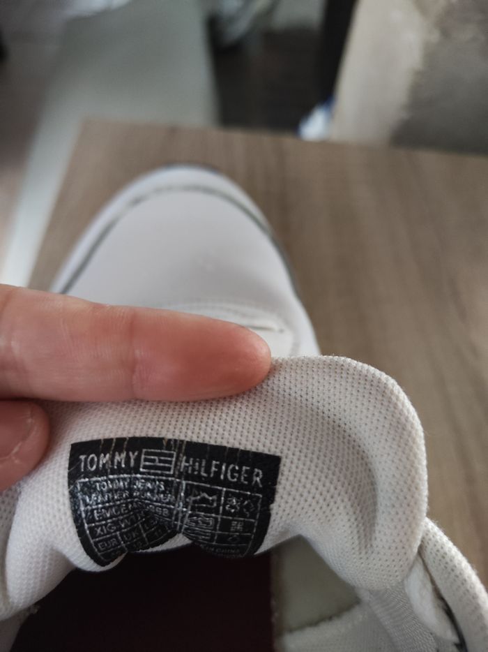 Vend. Basket tommy Hilfiger très bon état - photo numéro 6