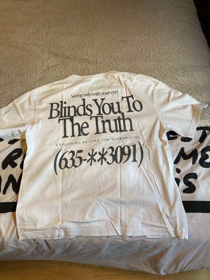Vends tee shirt blanc  imprimé - photo numéro 2